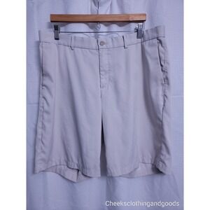 Nike Dri-Fit Beige Golf Shorts Men's Size 36